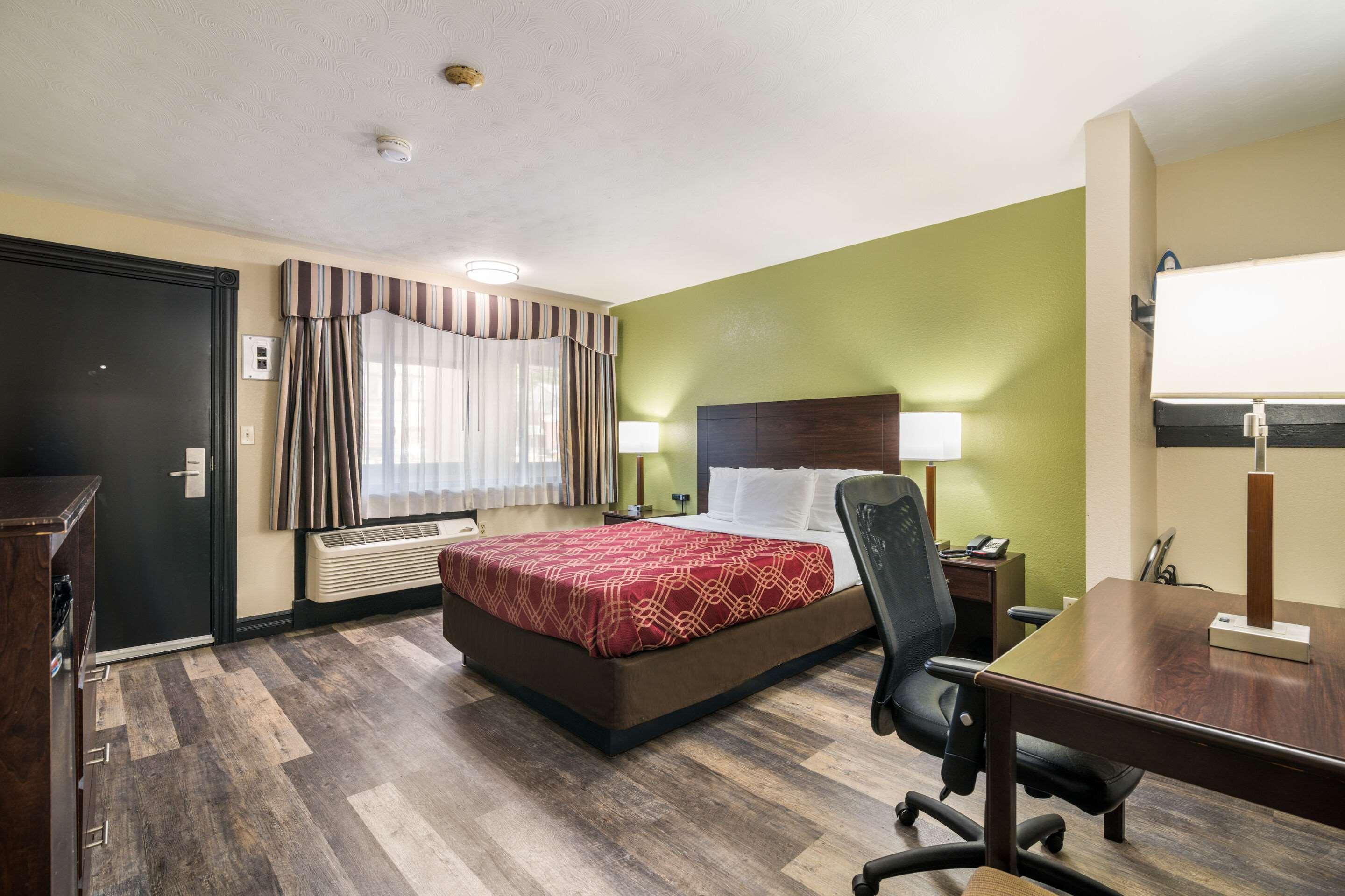 Econo Lodge Boston-Malden Dış mekan fotoğraf